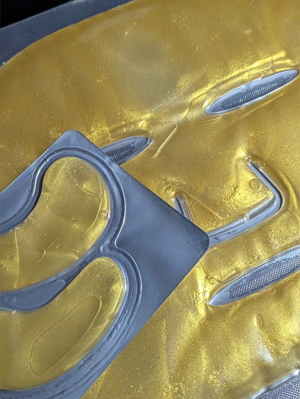 🩷 24k Gold Face Mask